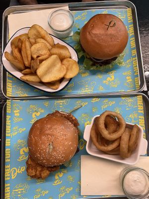   at Flip n Dip in Vienna