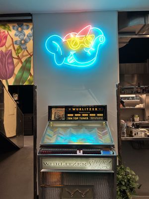   at Flip n Dip in Vienna