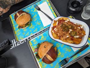 "chicken" burger / Flip n dip burger and elephant fries at Flip n Dip in Vienna