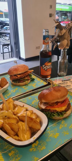 Classic und Chicken at Flip n Dip in Vienna