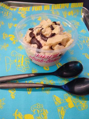  at Flip n Dip in Vienna