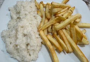 Arroz à piamontese e batata frita #Veganuary at Só Verde - Botafogo in Rio De Janeiro