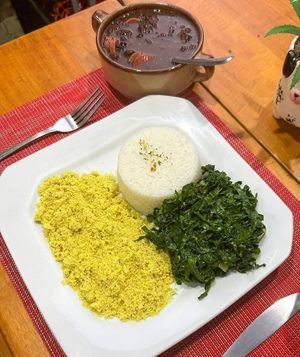 vegan fejoada with rice, farofa, greens and veggie sausage at Só Verde - Botafogo in Rio De Janeiro