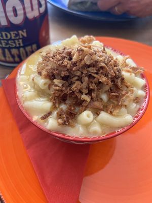 Mac n cheese   at Jungle Electric in East London