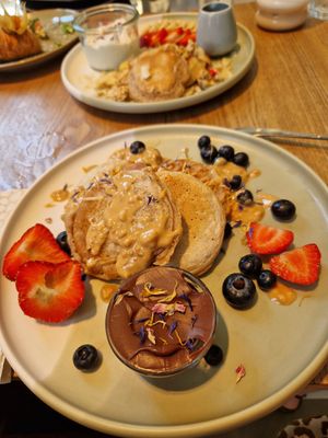 Frühstücks-Pancakes at Maima Lounge in Ravensburg