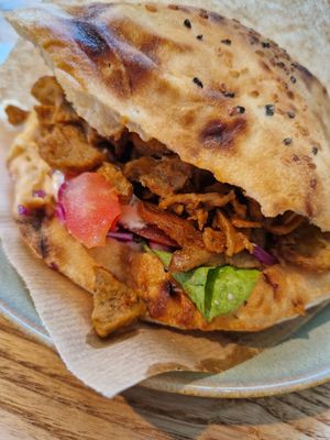 Wöner Wednesday gibt es immer Mittwochs at Maima Lounge in Ravensburg