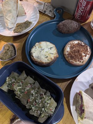 Vine leaves, Combo, Wrap  at Lemí in Rio De Janeiro