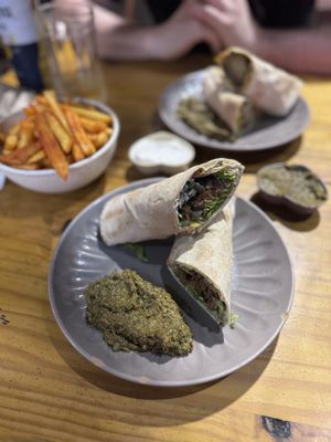 Wraps, Pommes  at Lemí in Rio De Janeiro