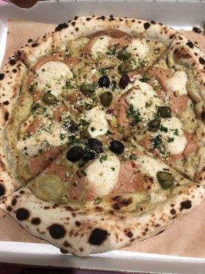 Vegan Mortadella  at RAZZO Vegan Pizza Bar in Cologne