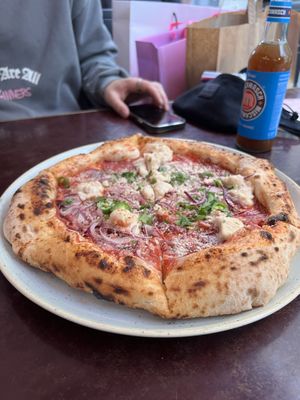 Pizza Pepperoni Salami  at RAZZO Vegan Pizza Bar in Cologne