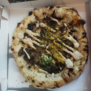 SHROOMS GALORE

15,90€ at RAZZO Vegan Pizza Bar in Cologne