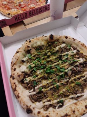  at RAZZO Vegan Pizza Bar in Cologne