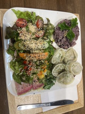 Dumpling plate  at Zirael Vegan Restaurant in Kyoto