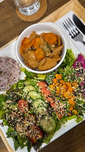 Ginger pork plate at Zirael Vegan Restaurant in Kyoto