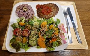 Piatti "vivi" e colorati e pieni di gusto:)
Sicuramente uno dei migliori ristoranti vegani di Kyoto. at Zirael Vegan Restaurant in Kyoto