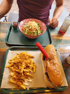 Cold summer bowl with extra chilies on the side and sweet potato sub with asian fries at Spicetrails in Freiburg