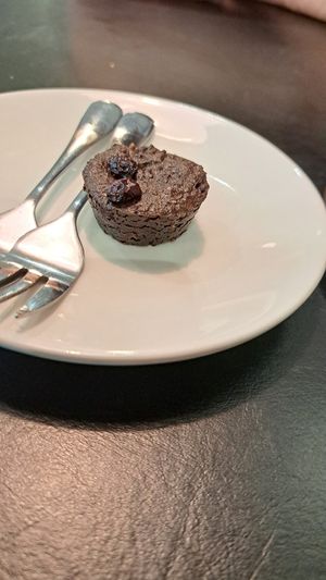 GF flourless choc cupcake at Veganerie - Kingkeaw in Bangkok