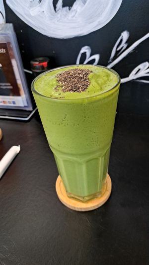 Green power smothie at Veganerie - Kingkeaw in Bangkok
