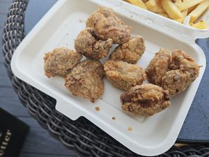 Fried chicken at Veganerie - Kingkeaw in Bangkok