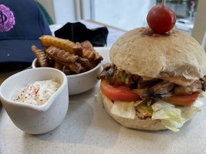 SO MUSH’ROOM burger, 300 baht (plus 10% service charge)  at Eat.Co in Bangkok