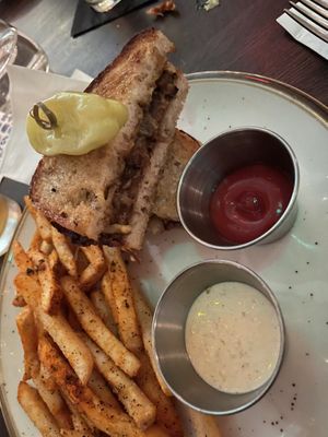 Melt!  at Good Intentions in St Petersburg