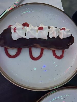 Eclair   at Good Intentions in St Petersburg