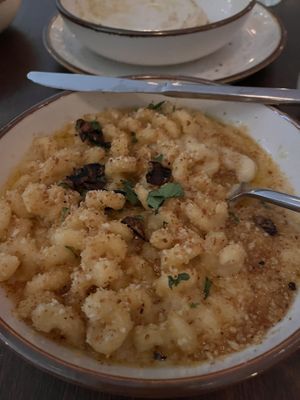 Truffle Mac  at Good Intentions in St Petersburg