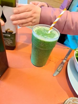 Green tropical smoothie at Zappa's in Totnes