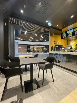 Counter  at VINCENT - The Playce in Berlin