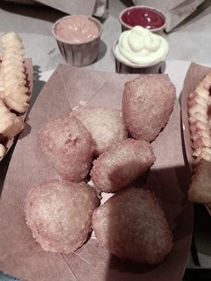 Chilli cheese nugz at VINCENT - The Playce in Berlin