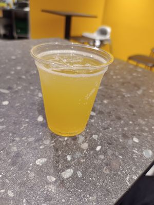 Apfelschorle at VINCENT - The Playce in Berlin