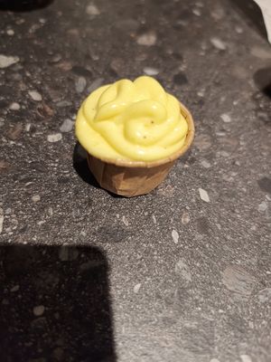 Vajoneesy sauce at VINCENT - The Playce in Berlin