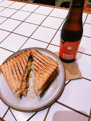 Vegan Reuben sandwich and v low alcohol beer  at Third Culture in East London