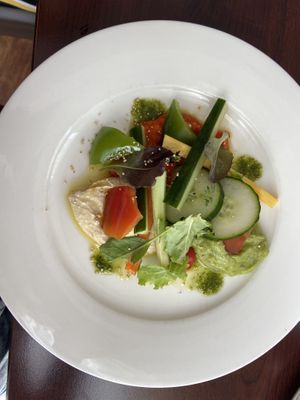 Aufstriche vom veganen Frühstück: Hummus, Avocadocreme, Ajvar   at Naglreiter Bäckerei in Eisenstadt
