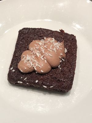 brownie  at Mayple, Golden Cakes- Maastricht in Maastricht