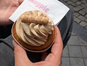 Caramel mocha cake at Mayple, Golden Cakes- Maastricht in Maastricht