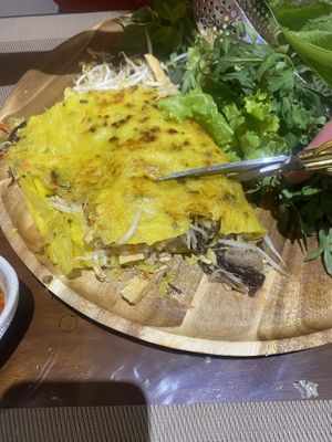 Vegetable crepe - comes with scissors to cut it!  #Veganuary at Heal & Celeb Vegan Restaurant in Ho Chi Minh City