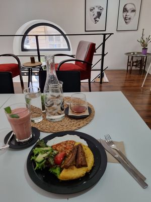  at Mishto Café & Deli in Budapest