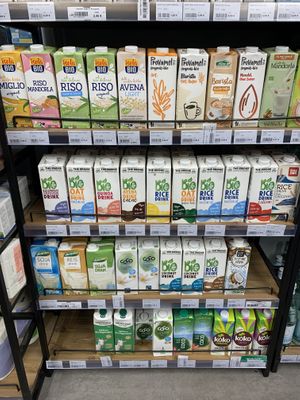 Plant milks at Kalcek - Miklošičeva in Ljubljana