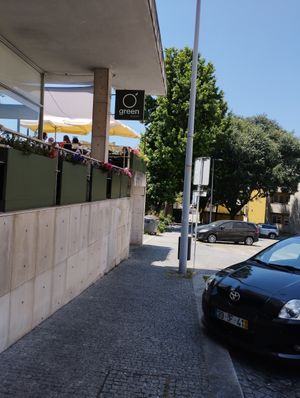 Outside with terrasse at Green Bistrot in Guimaraes