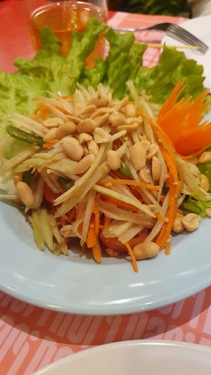 Papaya Salad at nari Thai Eatery in Bern