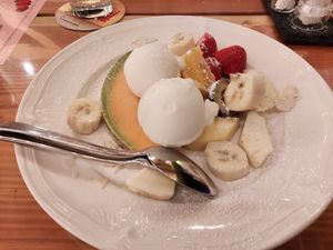 Sorbet with fruit at Brauhaus zu Murau in Murau