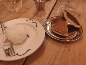 Yuzu mochi and Chocolate Dorayaki at Modoki Funky Roll in Barcelona