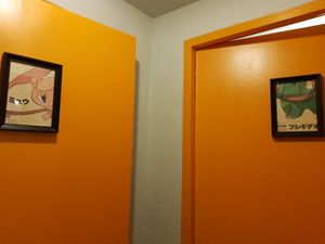 The two genders at Modoki Funky Roll in Barcelona