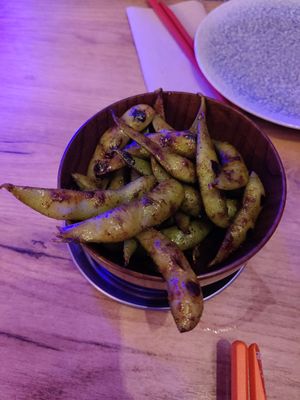 Roasted edamame at Modoki Funky Roll in Barcelona
