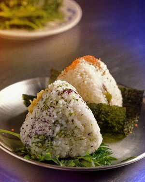 Onigiri (Japanese rice triangle). Flavors of vegan tuna or spicy shitake. at Modoki Funky Roll in Barcelona