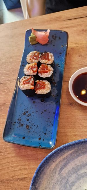 Makis de "tonyina" at Modoki Funky Roll in Barcelona