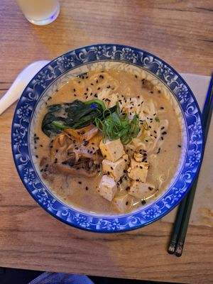 Ramen del menú del viernes. Delicioso. at Modoki Funky Roll in Barcelona