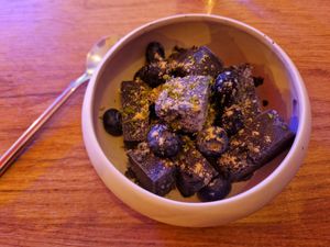 Gelat de sèsam negre at Modoki Funky Roll in Barcelona