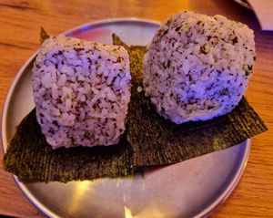 Onigiris de "tonyina" at Modoki Funky Roll in Barcelona
